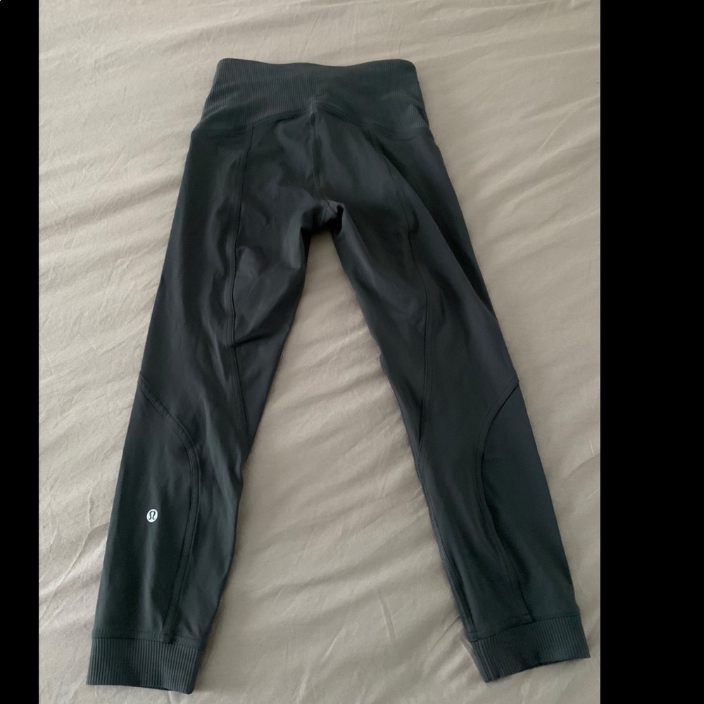 Lulu lemon Capri work out leggings worn once